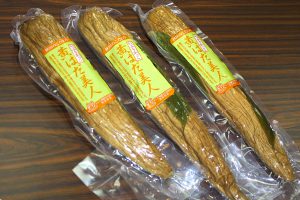 Iburigakko pickled daikon radish