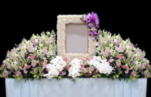 Changing funerals in Japan