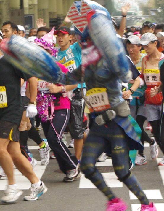 Costume play is popular among the marathon athletes in Japan