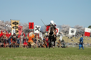 Annual Uesugi Festival reproducing an ancient battle